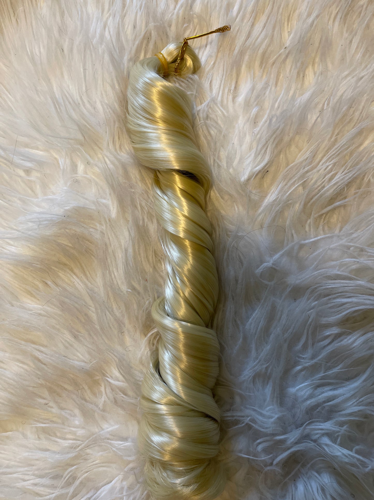 Colour 613, 24 inches, french curly hair extensions