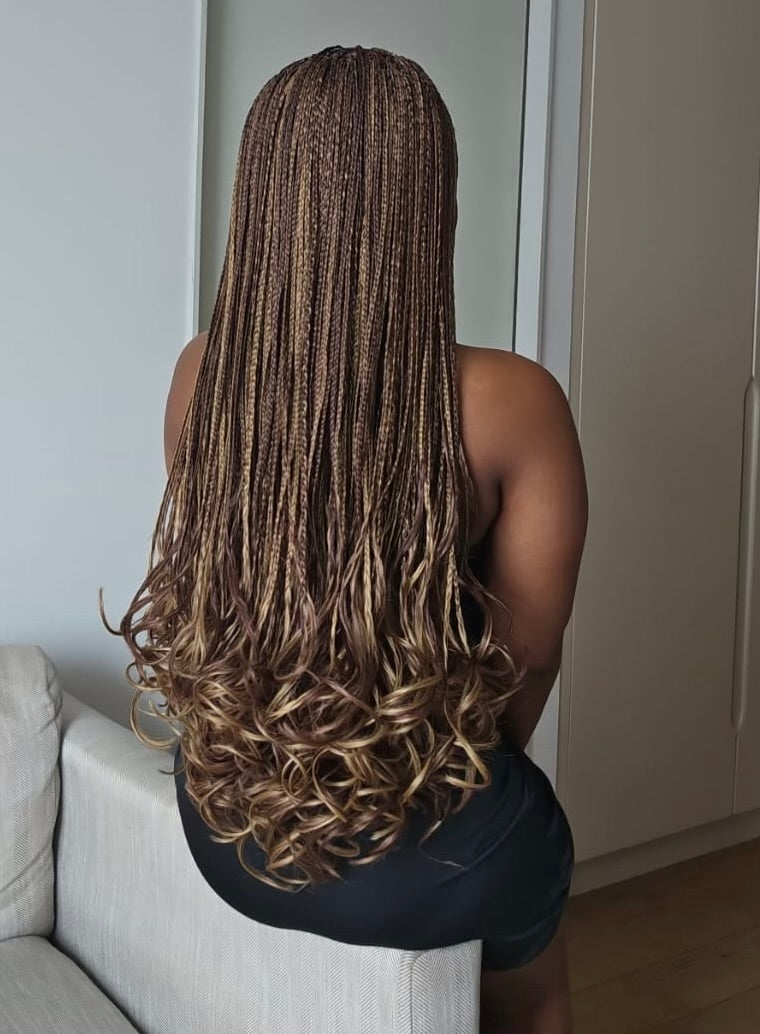 Afia, colours 27/33, french curly braided wig